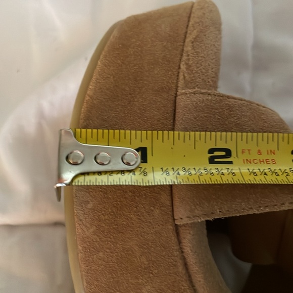 Nine West tan suede sandals. Size 9.5 new never worn. Great for summer - Picture 9 of 9
